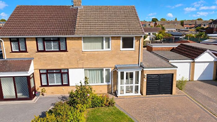 3 Bedroom Semi-Detached House For Sale In Ashbury Avenue, Nythe, Swindon, SN3
