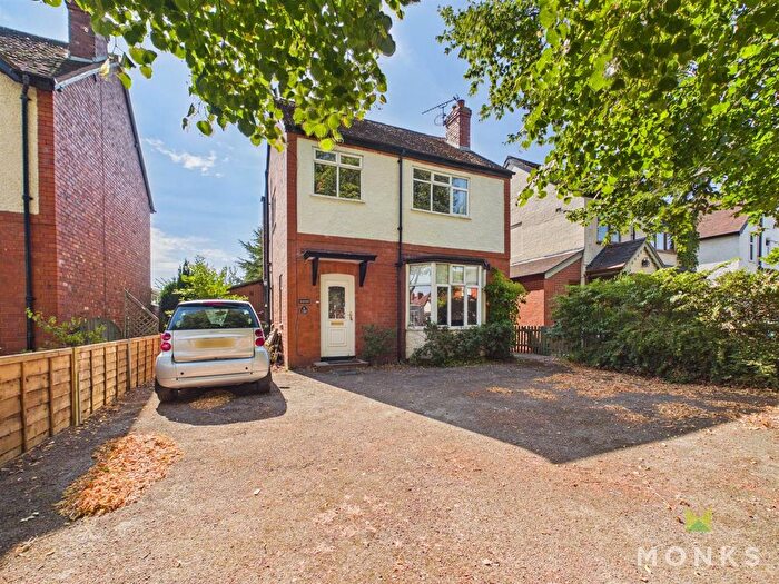 4 Bedroom Detached House For Sale In Monkmoor Road, Shrewsbury, SY2