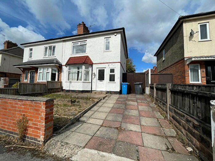 3 Bedroom Semi-Detached House To Rent In Masefield Avenue, Derby, Derbyshire, DE23