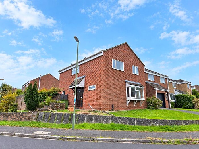 4 Bedroom Detached House For Sale In Elmdale Close, Southampton, SO31