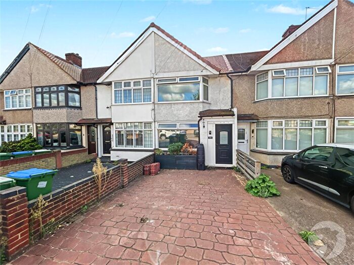 2 Bedroom Terraced House For Sale In Blackfen Road, Sidcup, Kent, DA15