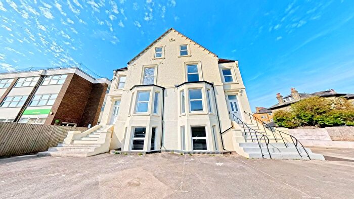 1 Bedroom Flat For Sale In - Maison Dieu Road, Dover, CT16