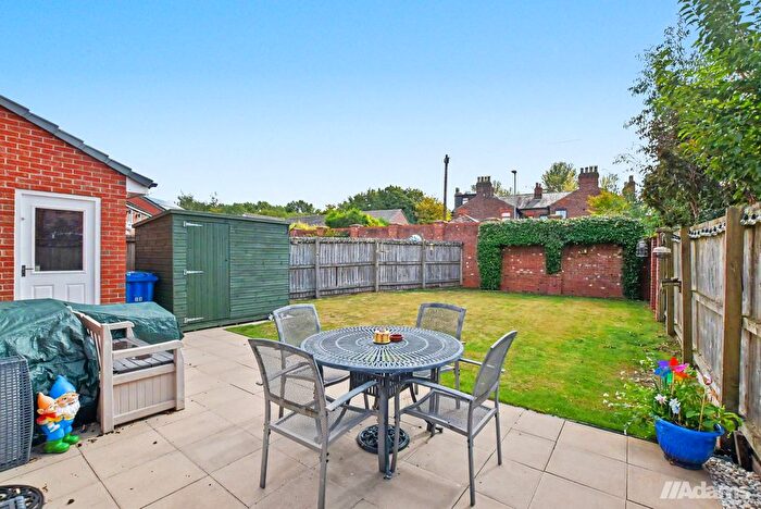 3 Bedroom Detached House For Sale In Wade Avenue, Warrington, Cheshire, WA4