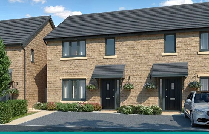 4 Bedroom Semi-Detached House For Sale In New Road, Burnley, Lancashire, BB11