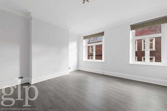 2 Bedroom Flat To Rent In Winnett Street, Soho, W1D