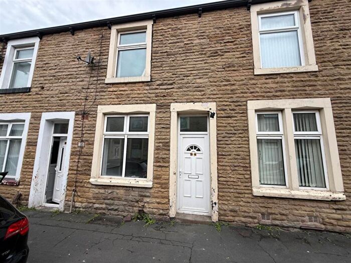 2 Bedroom House To Rent In Leyland Road Burnley, BB11