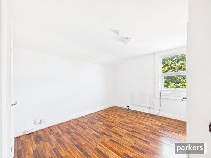 Studio To Rent In Tilehurst Road, Reading, Berkshire, RG30