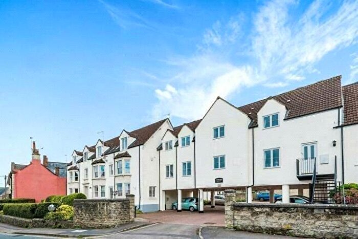 1 Bedroom Flat For Sale In High Street, Purton, Swindon, SN5