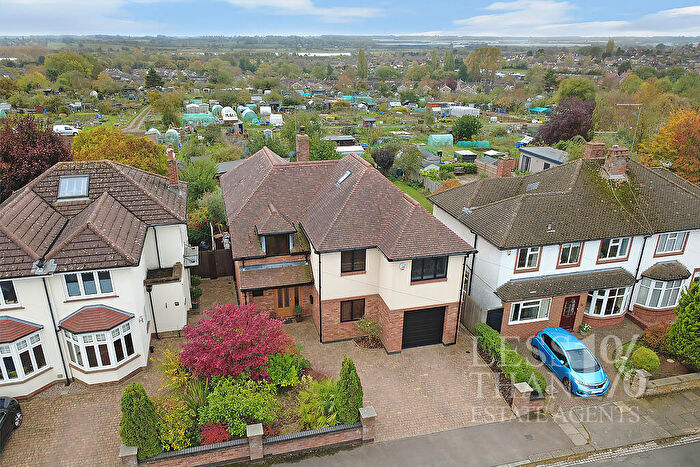 4 Bedroom Detached House For Sale In Ridgeway -, NN3