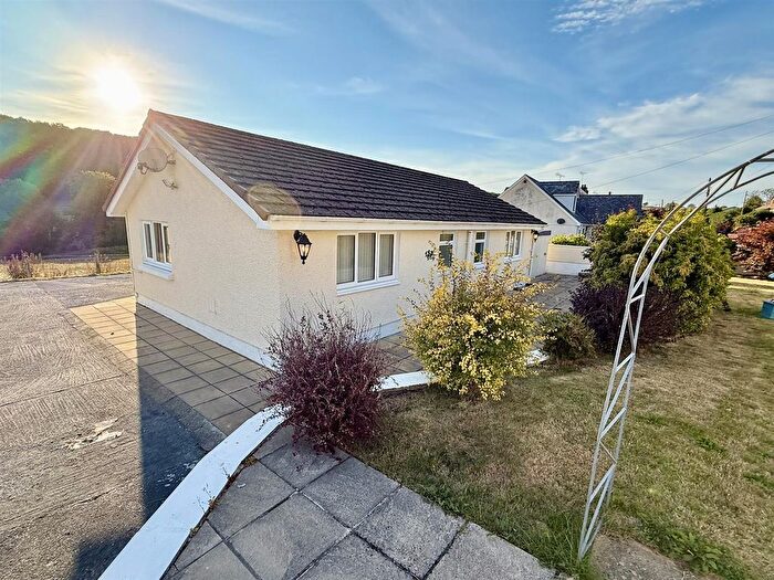 3 Bedroom Detached Bungalow For Sale In Cribyn, Lampeter, SA48