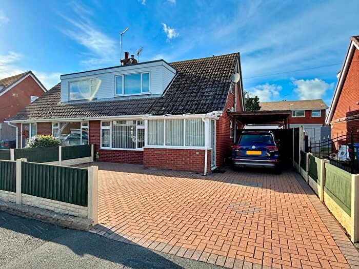 3 Bedroom Semi-Detached House For Sale In Llandaff Drive, Prestatyn, LL19