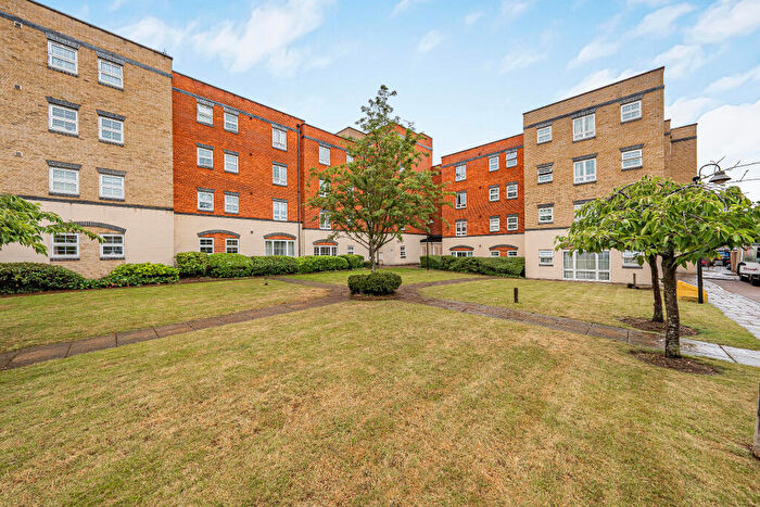 2 Bedroom Apartment For Sale In Close To Burnham Station, SL1