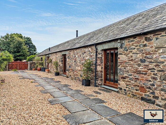 2 Bedroom Barn Conversion For Sale In Tavistock, PL19