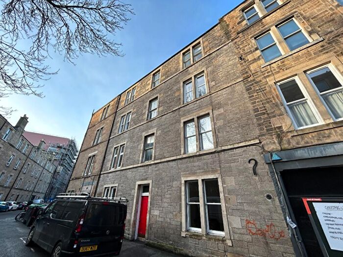 2 Bedroom Flat To Rent In Tarvit Street, Tollcross, Edinburgh, EH3