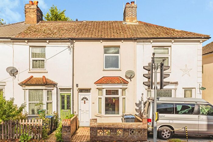 2 Bedroom Terraced House For Sale In Leylands Road, Burgess Hill, RH15