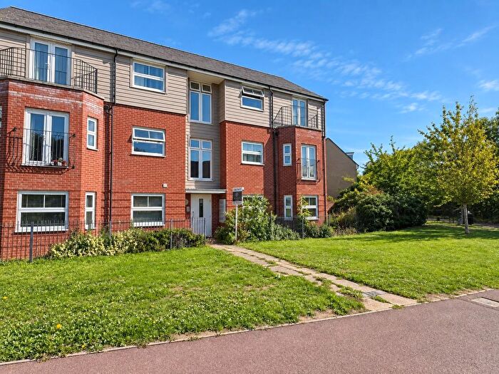 2 Bedroom Flat For Sale In Lancaster Gate, Upper Cambourne, CB23