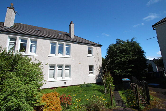 2 Bedroom Flat To Rent In Moorhill Crescent, Newton Mearns, G77