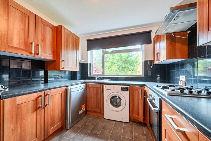 2 Bedroom Flat To Rent In Argyle Road, West Ealing, London, W13