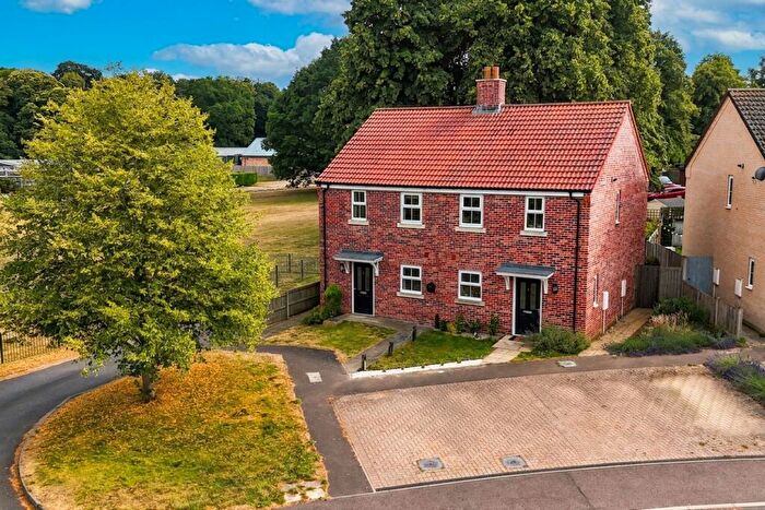 3 Bedroom Semi-Detached House For Sale In Old Hall Road, Little Plumstead, Norwich, NR13