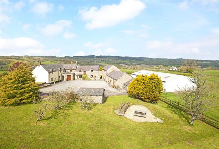 5 Bedroom Detached House For Sale In Treuddyn, Mold, Flintshire, CH7
