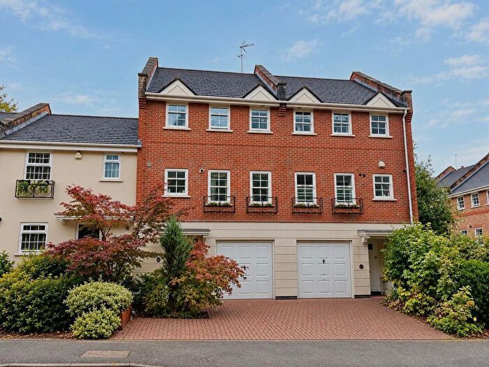 3 Bedroom Terraced House For Sale In Lancaster Drive, Camberley, GU15