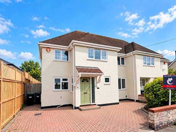 4 Bedroom Semi-Detached House To Rent In Stanley Road, Lymington, Hampshire, SO41