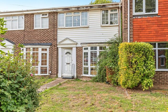 3 Bedroom Terraced House For Sale In Ploughmans Way, Rainham, Gillingham, Kent, ME8