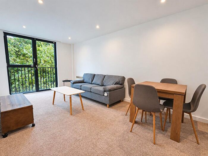 2 Bedroom Flat To Rent In Lydia Ann Street, Liverpool, L1