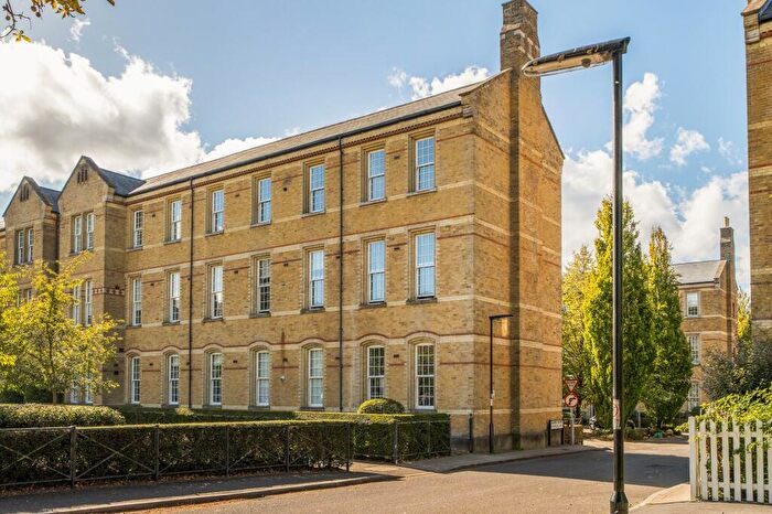 2 Bedroom Flat For Sale In Brigade Place, Caterham, CR3