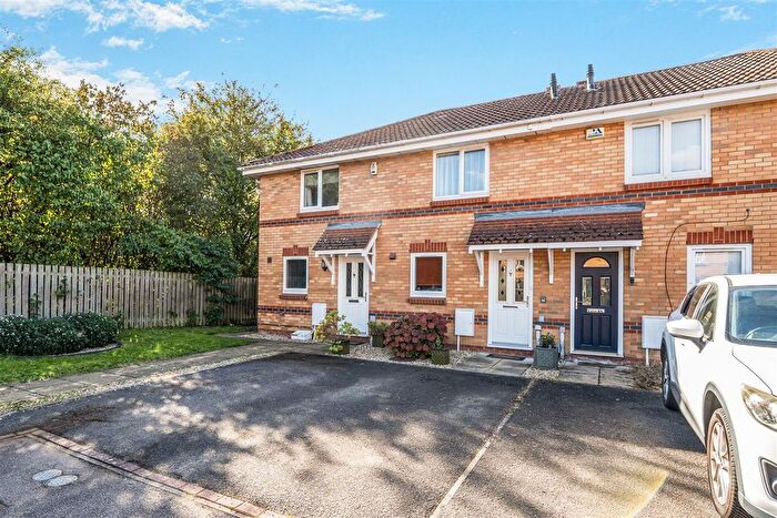 2 Bedroom Terraced House For Sale In Bluebell Close, Bedford, MK42