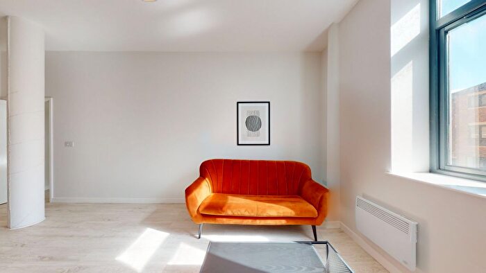 2 Bedroom Flat To Rent In Atkinson Street, Leeds, LS10