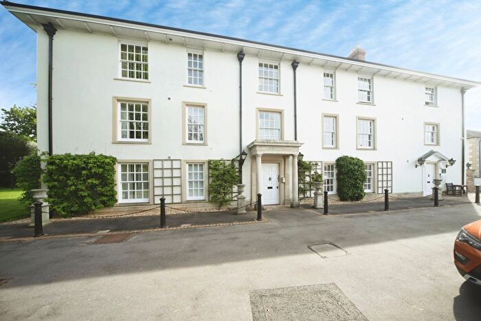 2 Bedroom Flat For Sale In Fullands House, Shoreditch Road, Taunton, Somerset, TA1