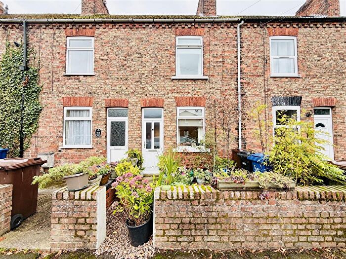 3 Bedroom Terraced House For Sale In Annie Street, Selby, YO8