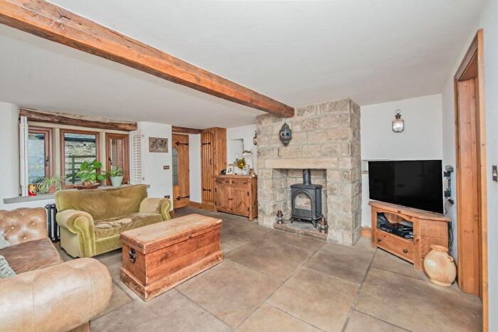 4 Bedroom Cottage For Sale In Snowden Road, Shipley, BD18