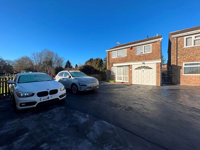 4 Bedroom House To Rent In The Larches, Exhall, CV7