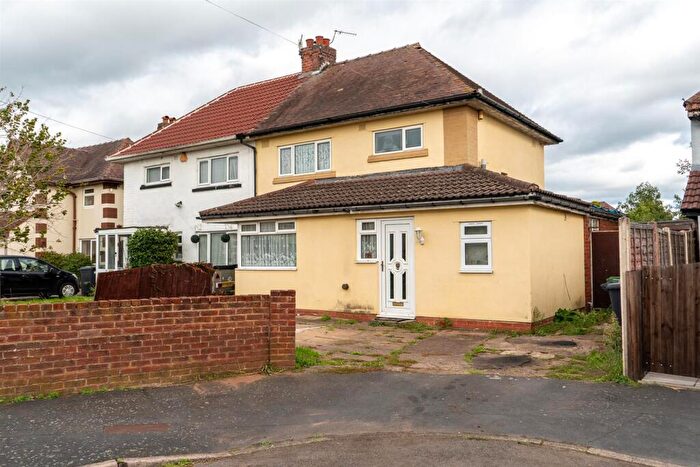 3 Bedroom Semi-Detached House For Sale In Baskerville Road, Kidderminster, DY10