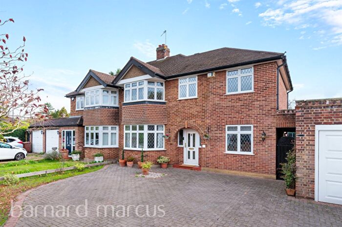 4 Bedroom Semi-Detached House For Sale In Queens Way, Feltham, TW13