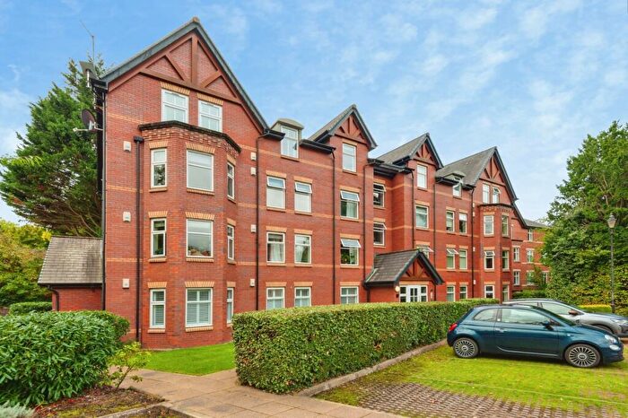 2 Bedroom Apartment For Sale In Park Avenue, Mossley Hill, Liverpool, Merseyside, L18