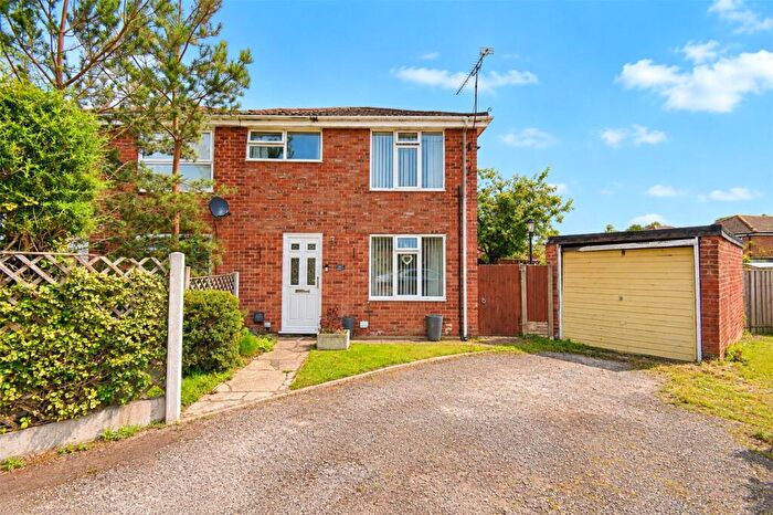 3 Bedroom Semi-Detached House For Sale In Brackendale, Elton, Chester, CH2
