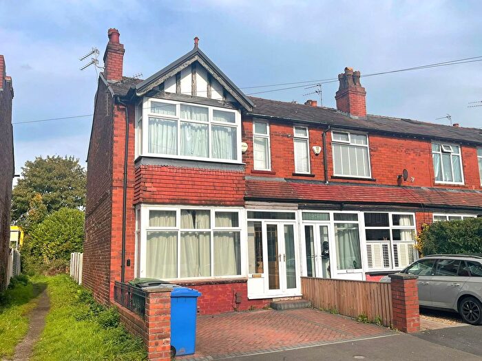 3 Bedroom End Of Terrace House For Sale In Cranford Avenue, Sale, M33
