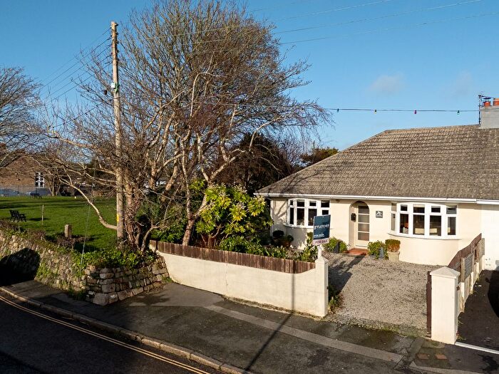 2 Bedroom Semi-Detached Bungalow For Sale In Hea Corner, Heamoor, TR18