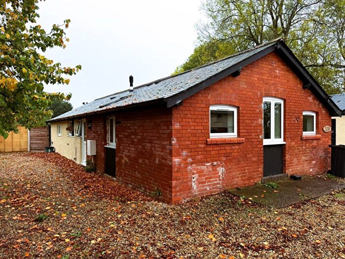3 Bedroom Bungalow To Rent In Newlands Farm, Fordmore Farm Shop, EX15