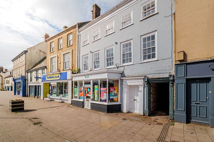 1 Bedroom Flat For Sale In Market Place, Swaffham, Norfolk, PE37