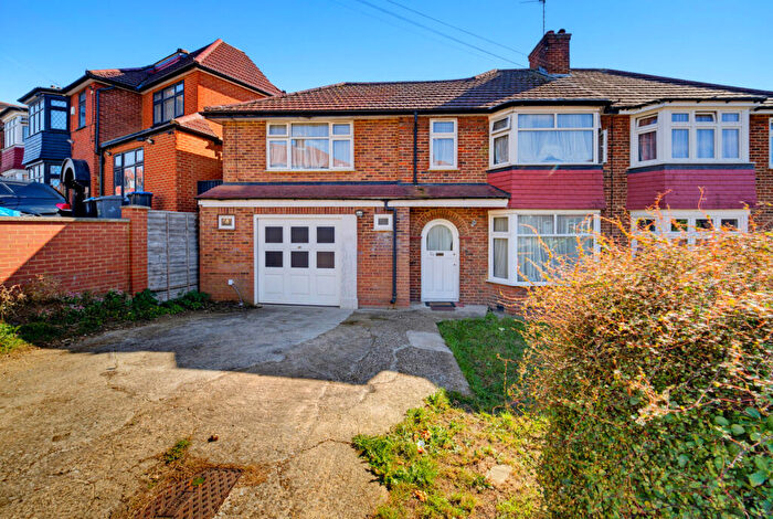 4 Bedroom Semi-Detached House For Sale In Coniston Gardens, London, NW9