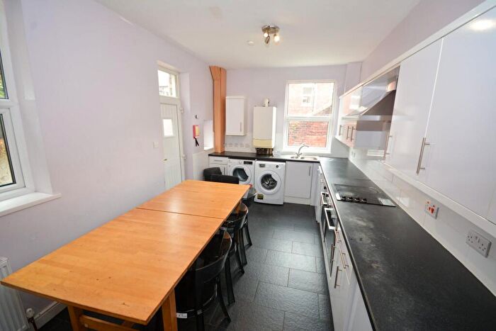 8 Bedroom Terraced House To Rent In Cavendish Place, Newcastle Upon Tyne, NE2