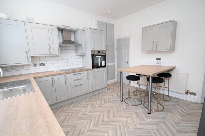 4 Bedroom Terraced House To Rent In Grimthorpe Terrace, Headingley, Leeds, West Yorkshire, LS6