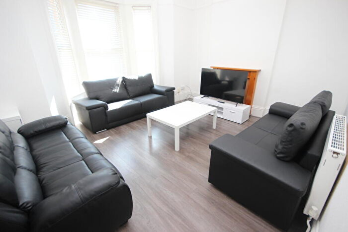 6 Bedroom End Of Terrace House To Rent In Salisbury Road, Wavertree, Liverpool, L15
