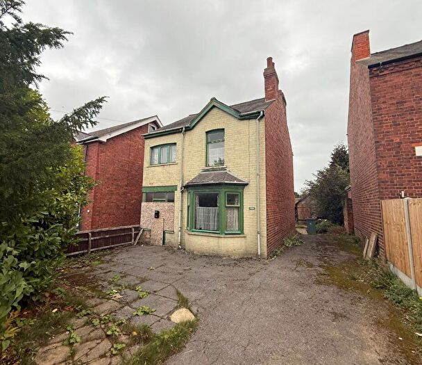 3 Bedroom Detached House For Sale In Heanor Road, Heanor, Derbyshire, DE75