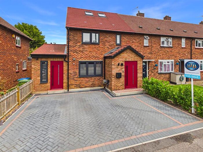 4 Bedroom End Of Terrace House To Rent In Cowley Crescent, Hersham, Walton-On-Thames, KT12