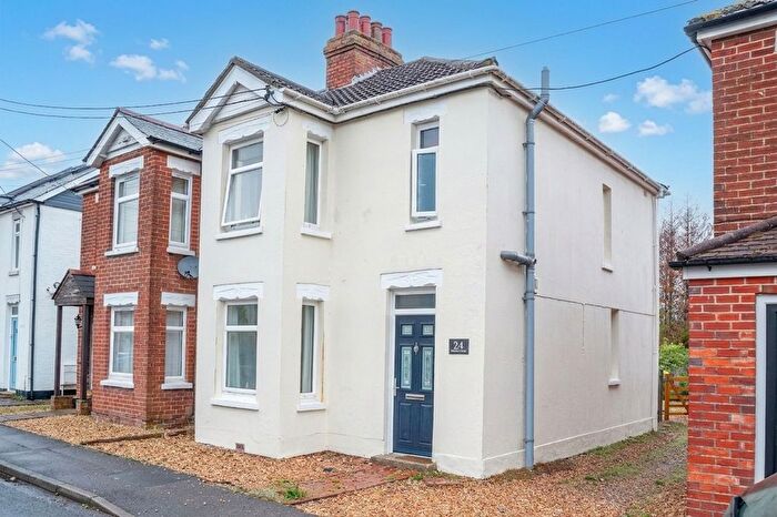 3 Bedroom Semi-Detached House For Sale In Beaucroft Road, Waltham Chase, SO32